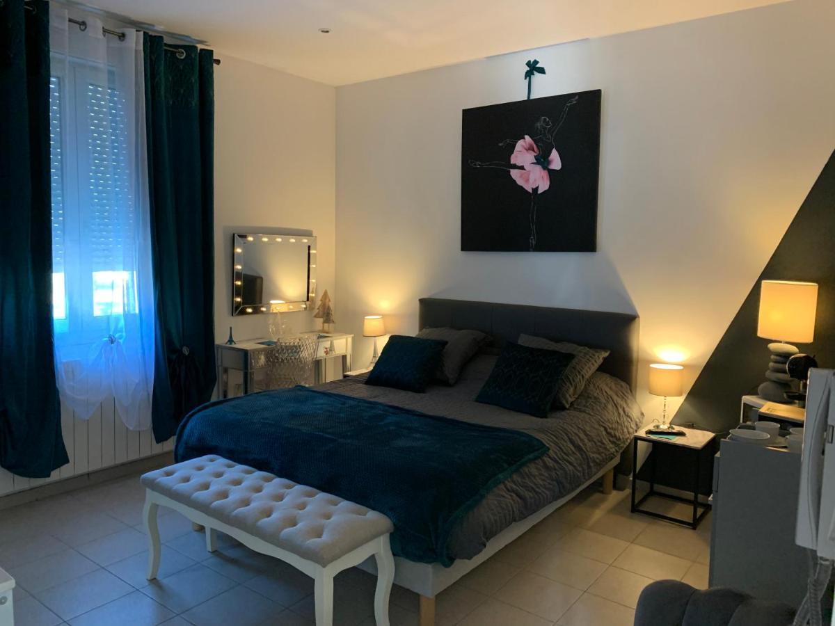 ナルボンヌ La Kloe Bed & Breakfast エクステリア 写真